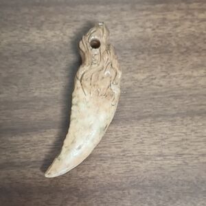 Resin Natural Tan Reptile Claw Pendant